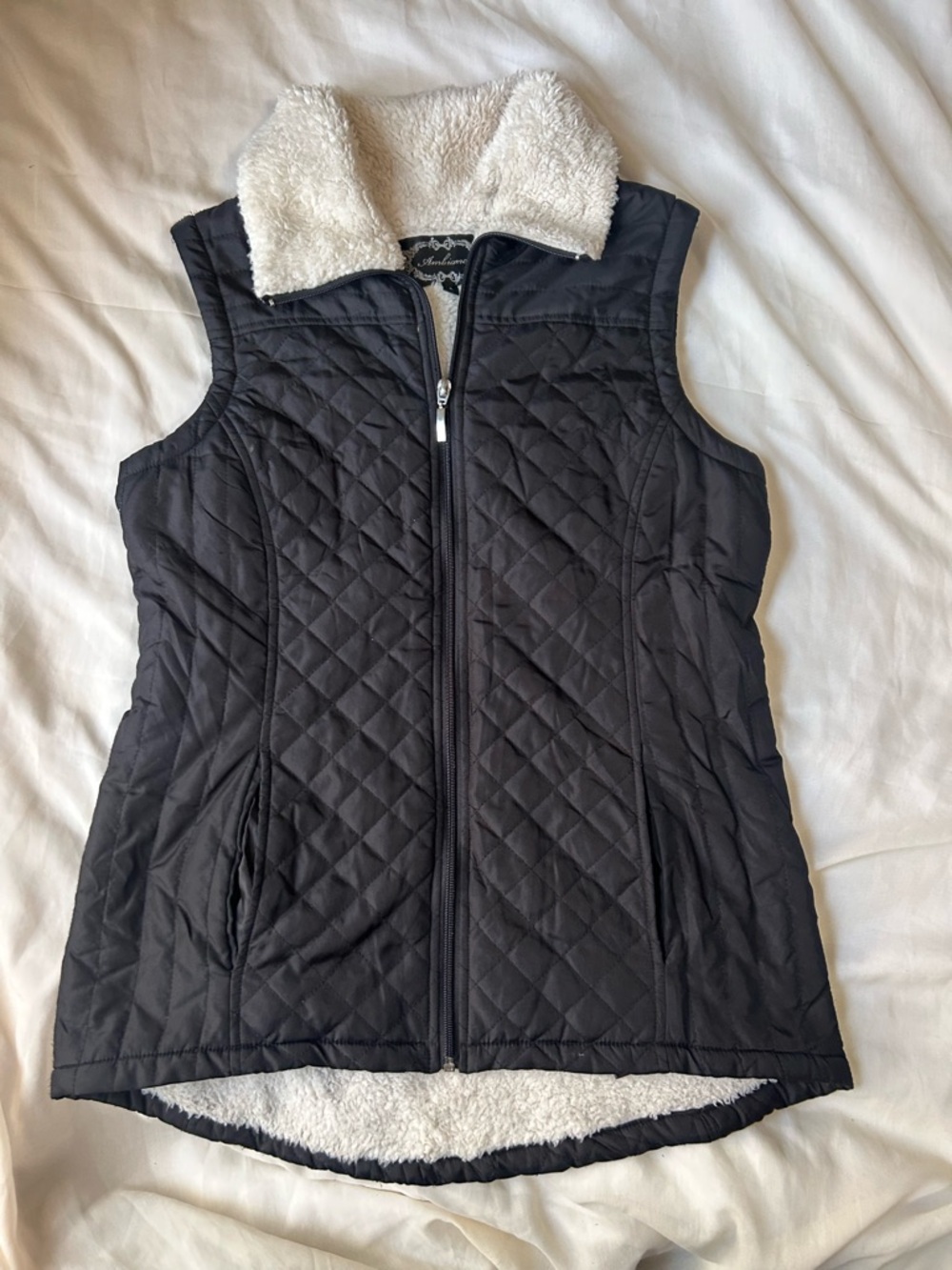 Ambiance Outdoor Black Puffer Vest Lined Furr Quilted Zip Up Women Small VTG EUC